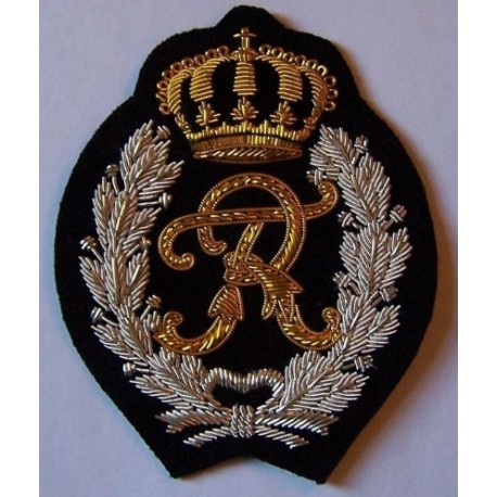 naval-crest-royal-navy-blazer-badge